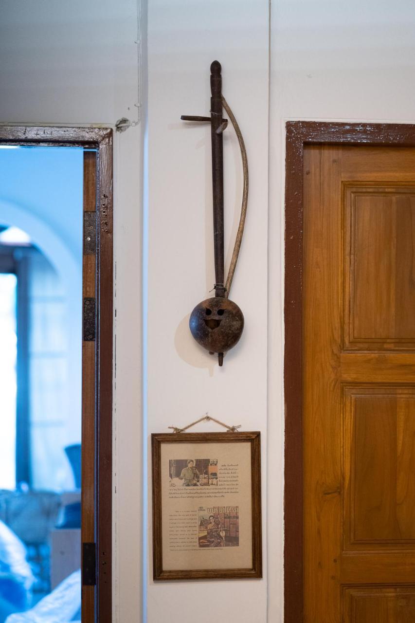 Past Tense Hostel Чиангмай Экстерьер фото
